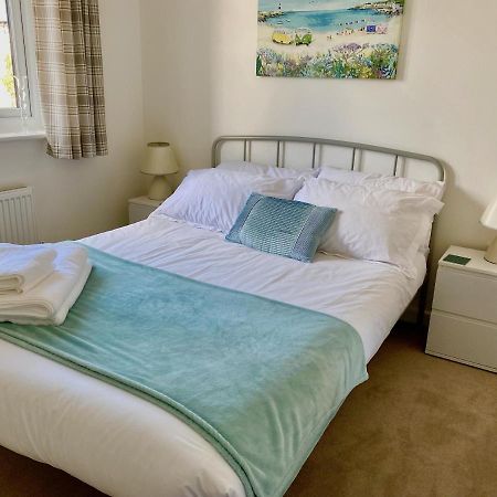 Lovely 2 Bedroom, 2 Bathroom House With Parking. 普里茅斯 外观 照片