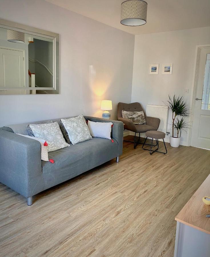 Lovely 2 Bedroom, 2 Bathroom House With Parking. 普里茅斯 外观 照片